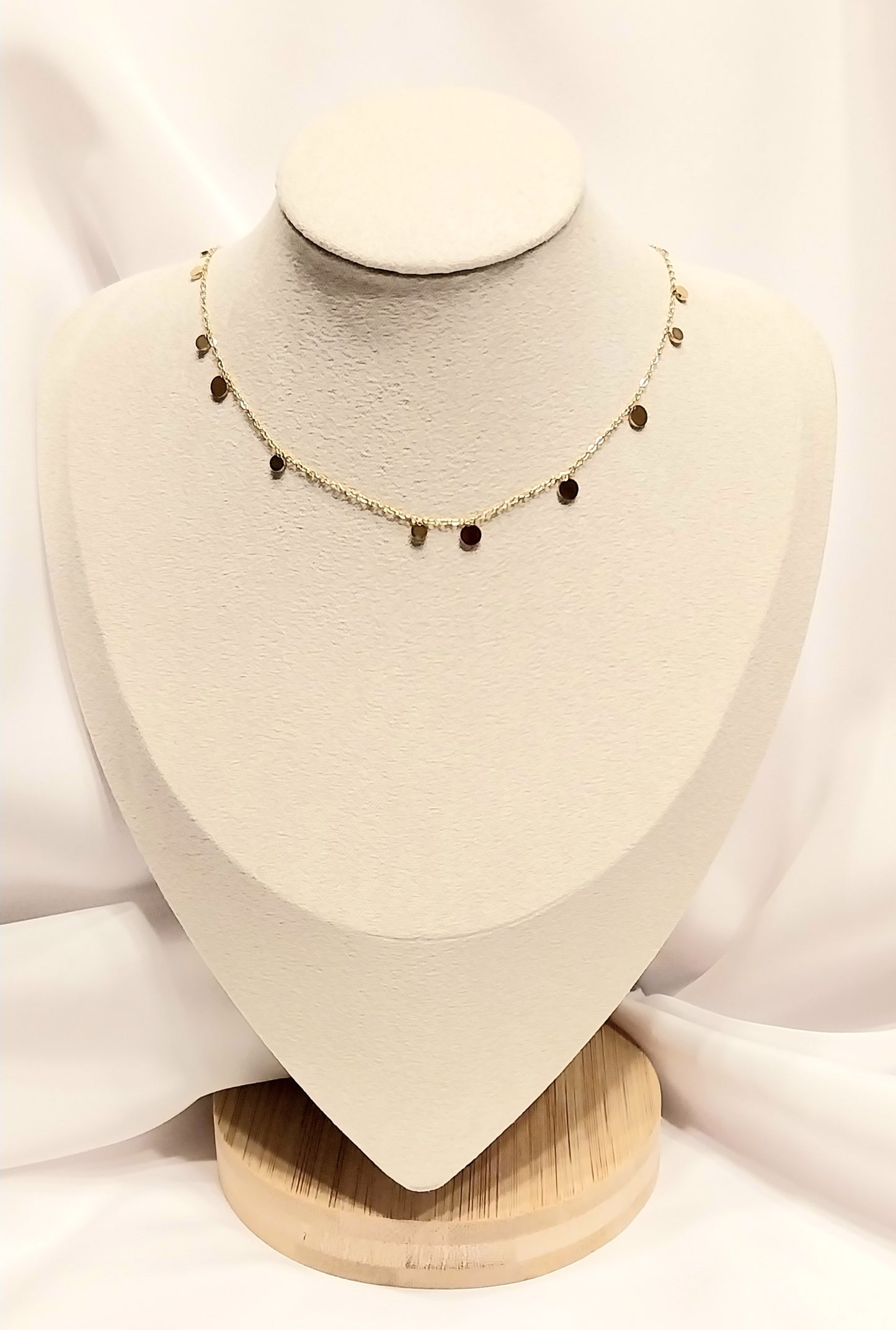 Collier doré Bouton d’or
