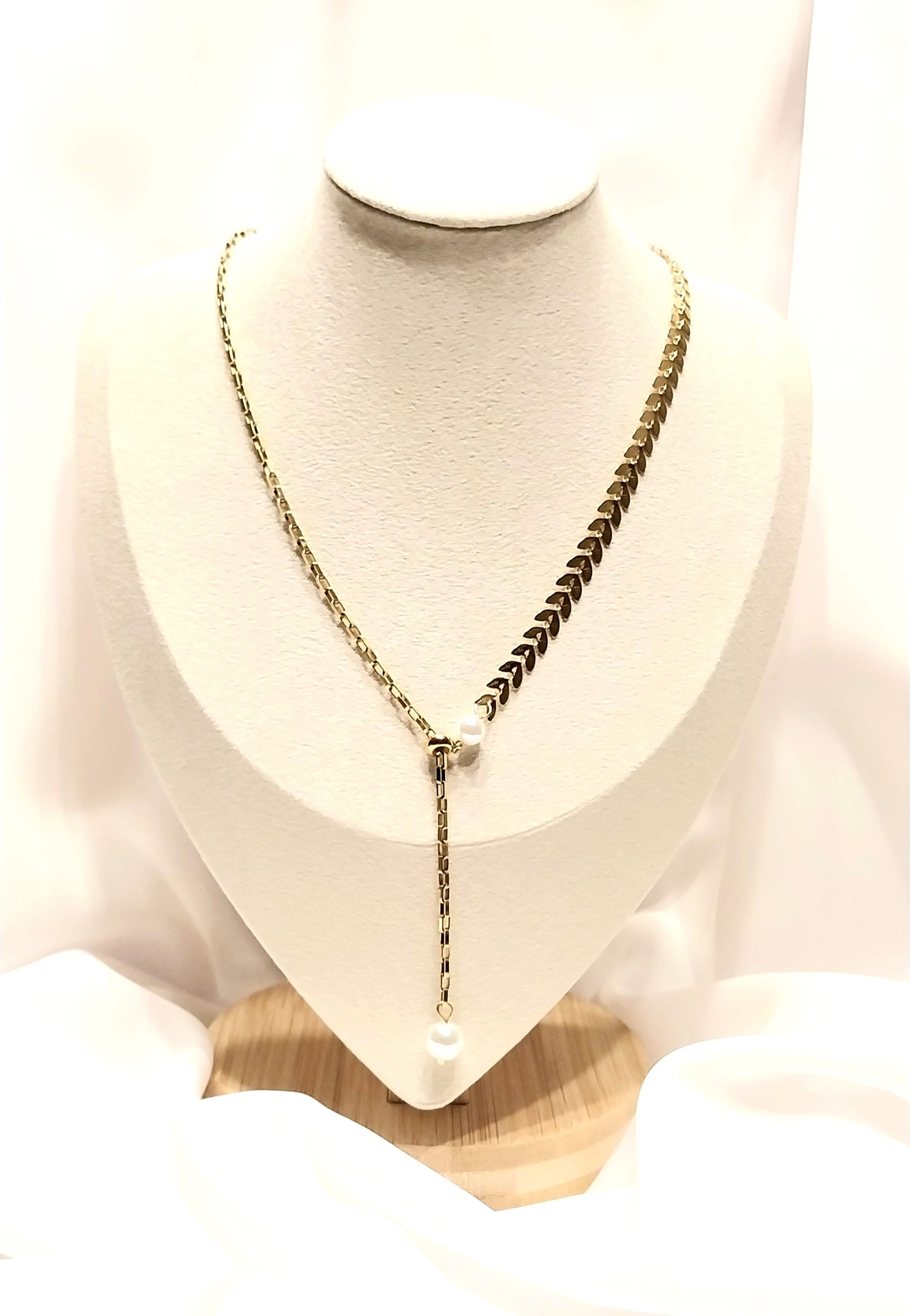 Collier doré Datura