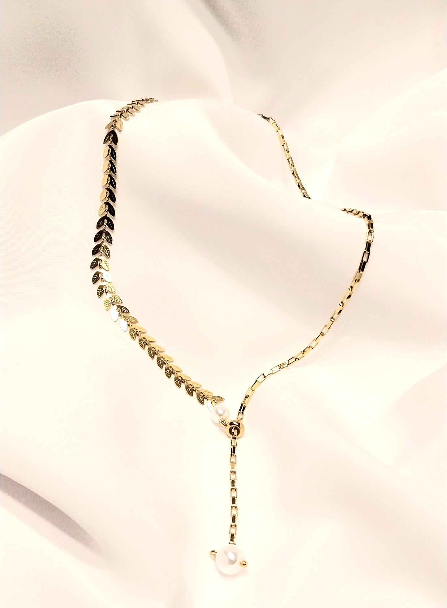 Collier doré Datura