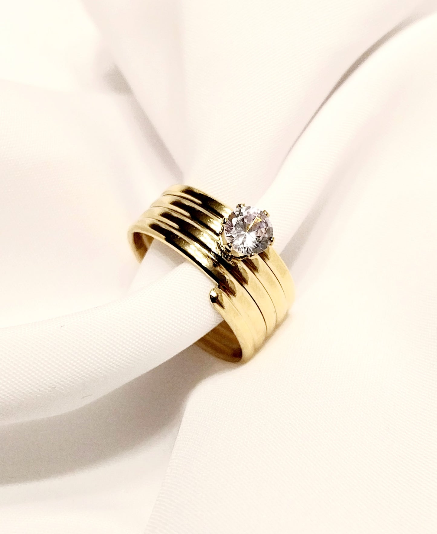 Bague dorée Wedelia