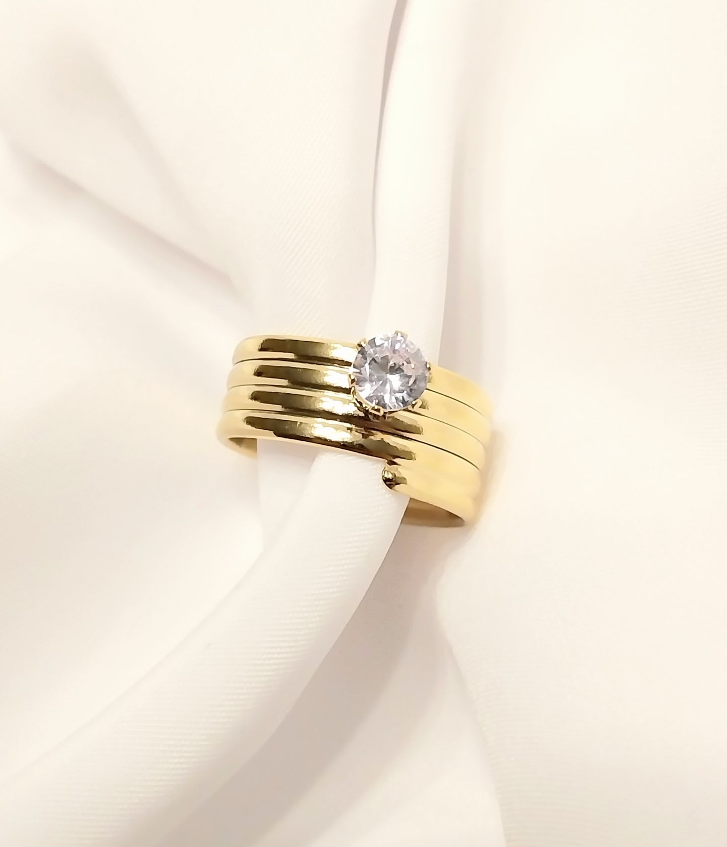 Bague dorée Wedelia