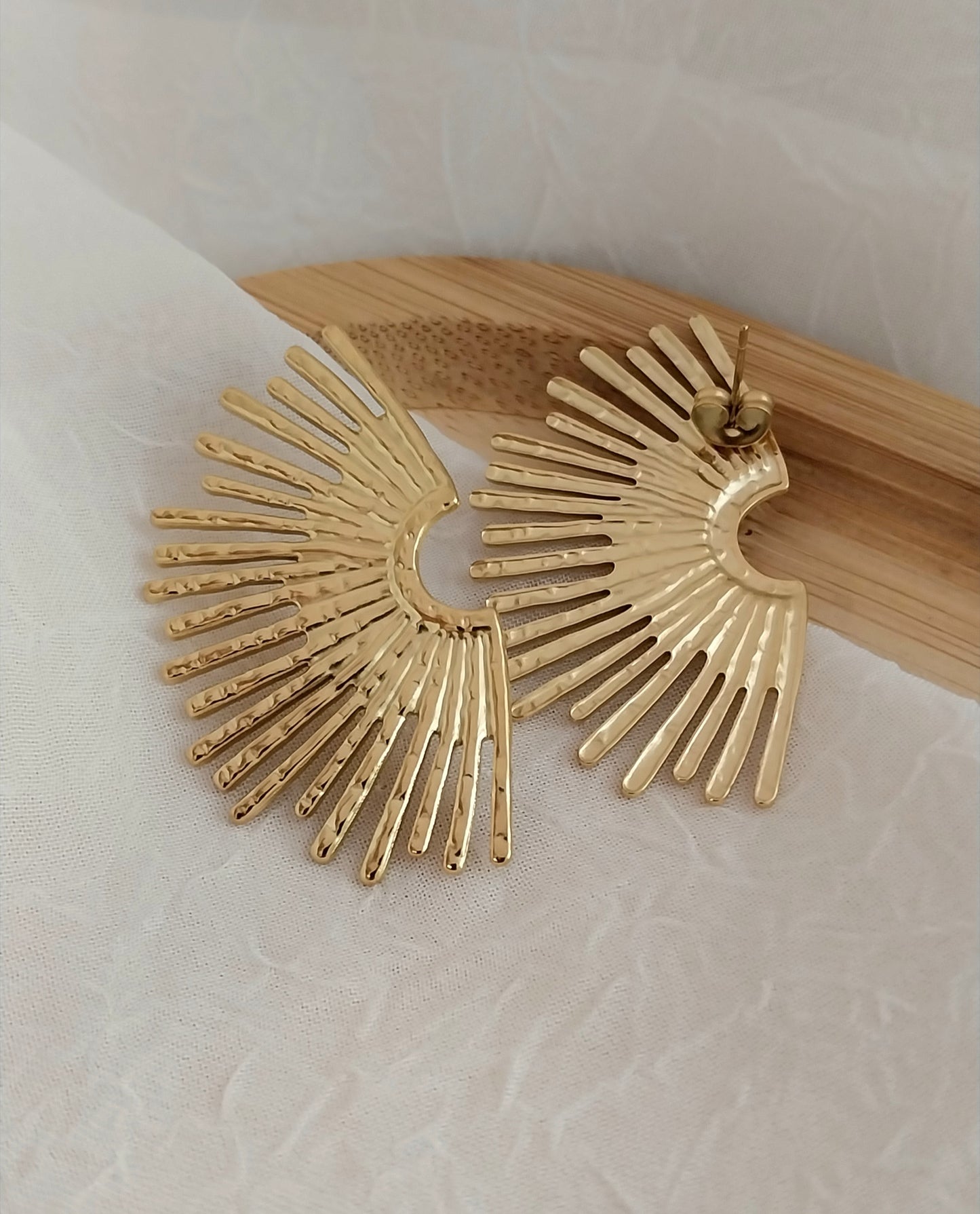 Boucles d'oreilles dorées Watsonia