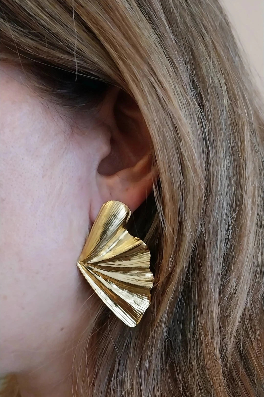 Boucles d'oreilles dorées Zinnia