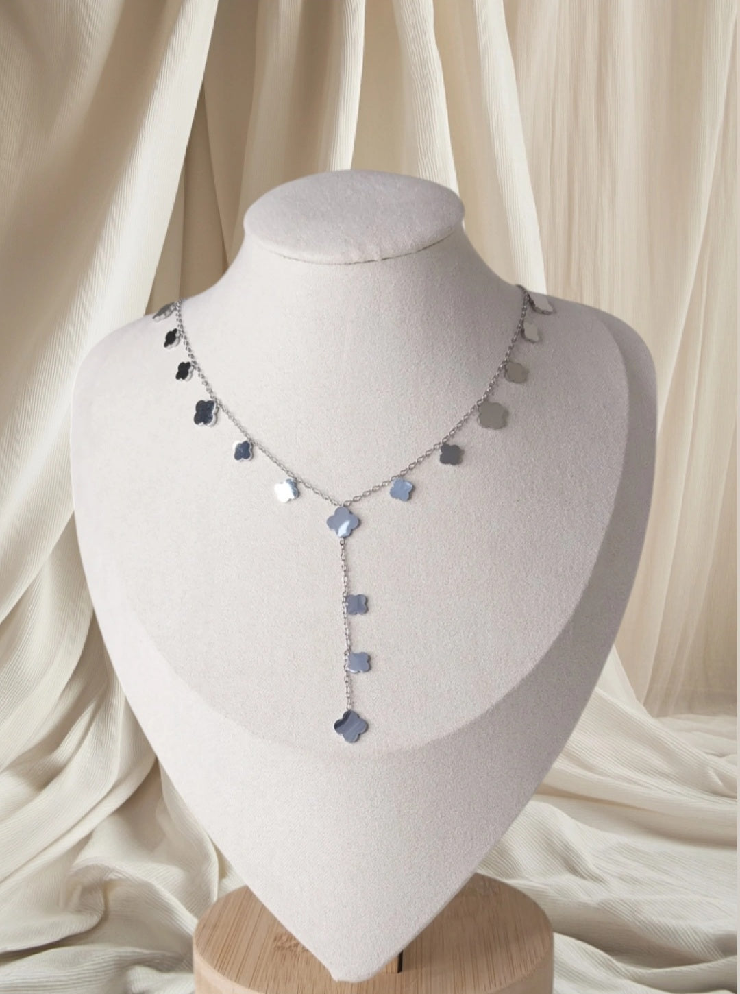 Collier doré Trèfle des prés