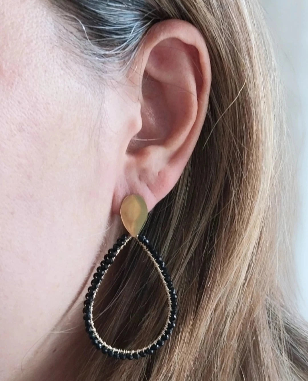 Boucles d'oreilles dorées Alto