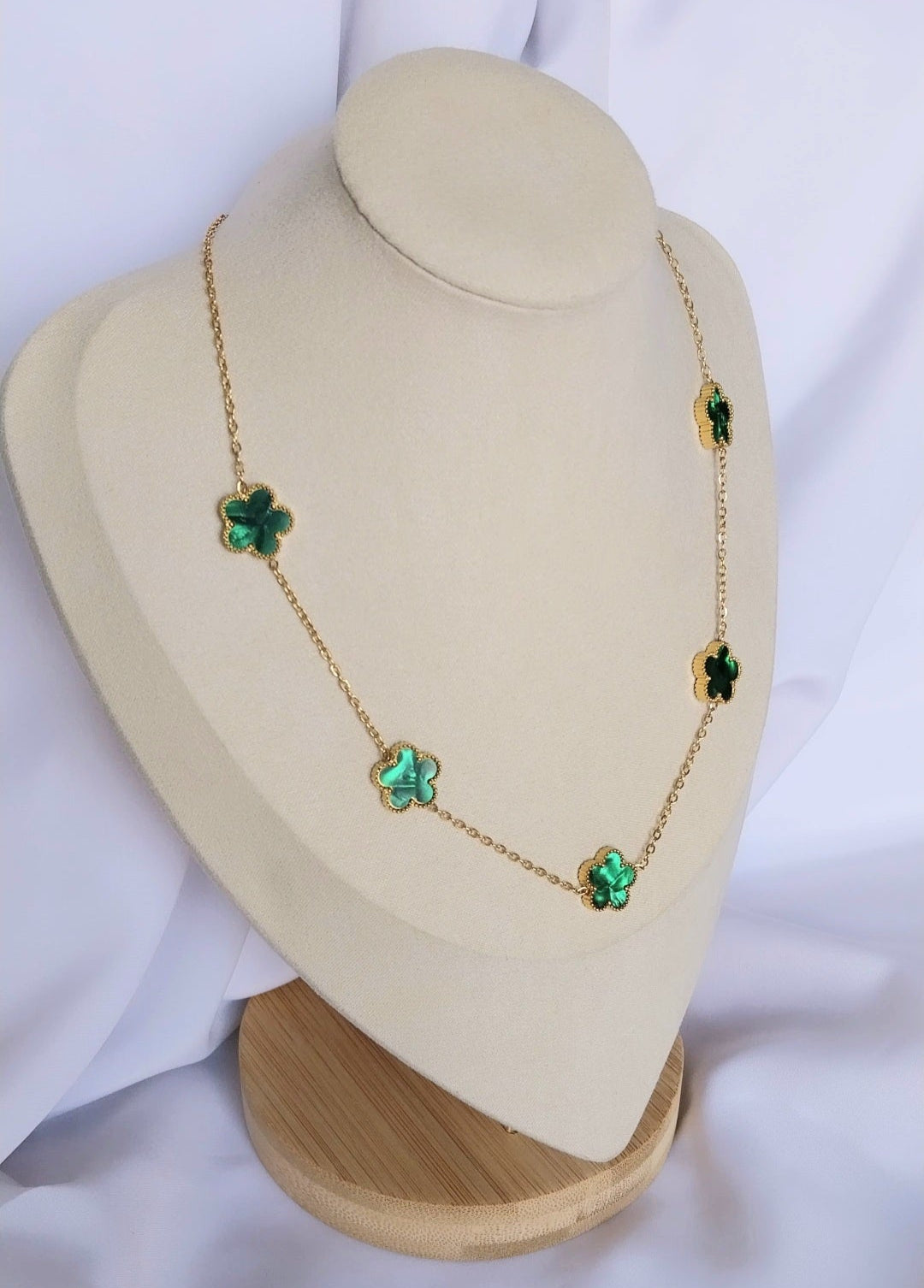 Collier doré Rose verte