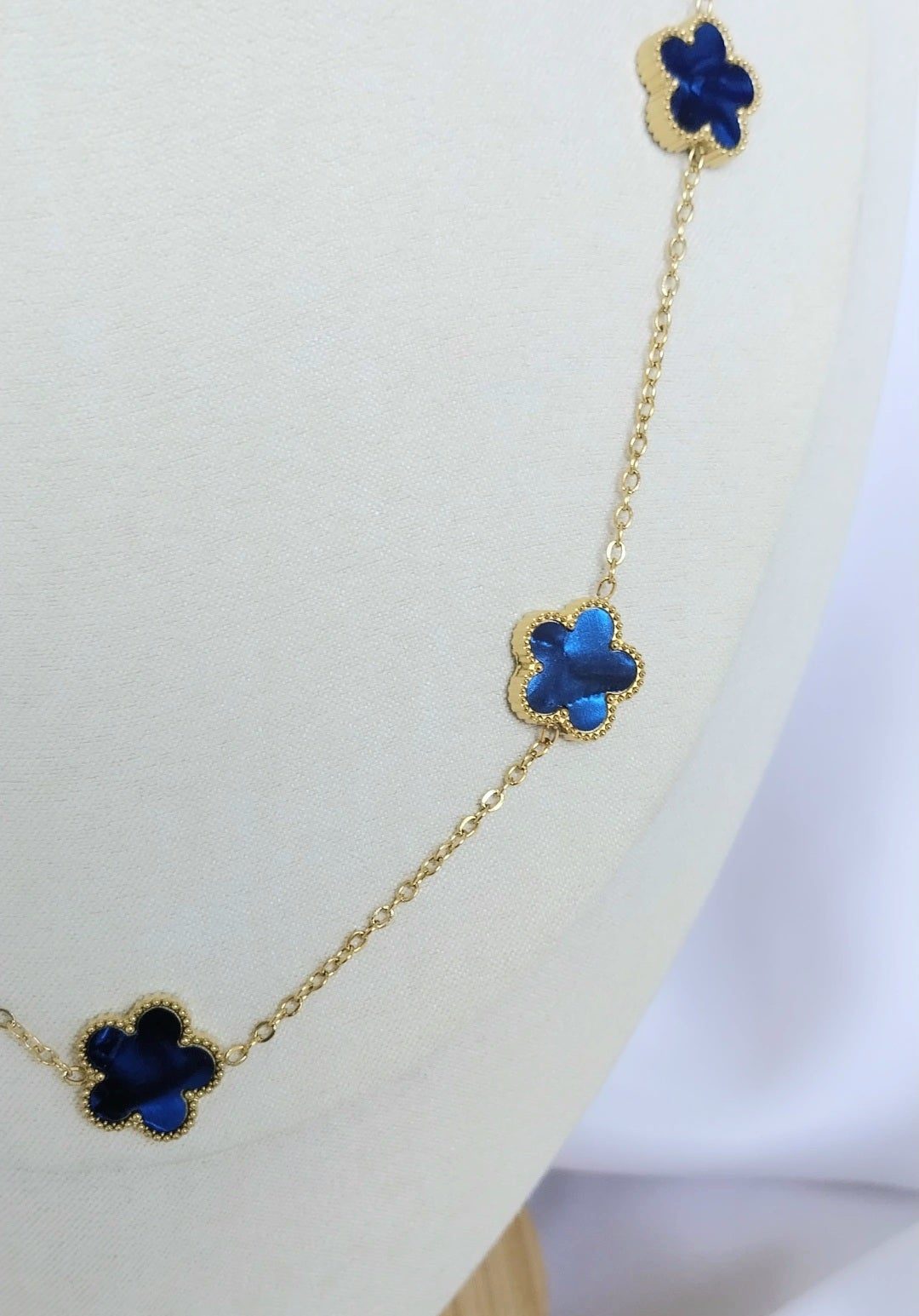 Collier doré l'Iris de Sibérie