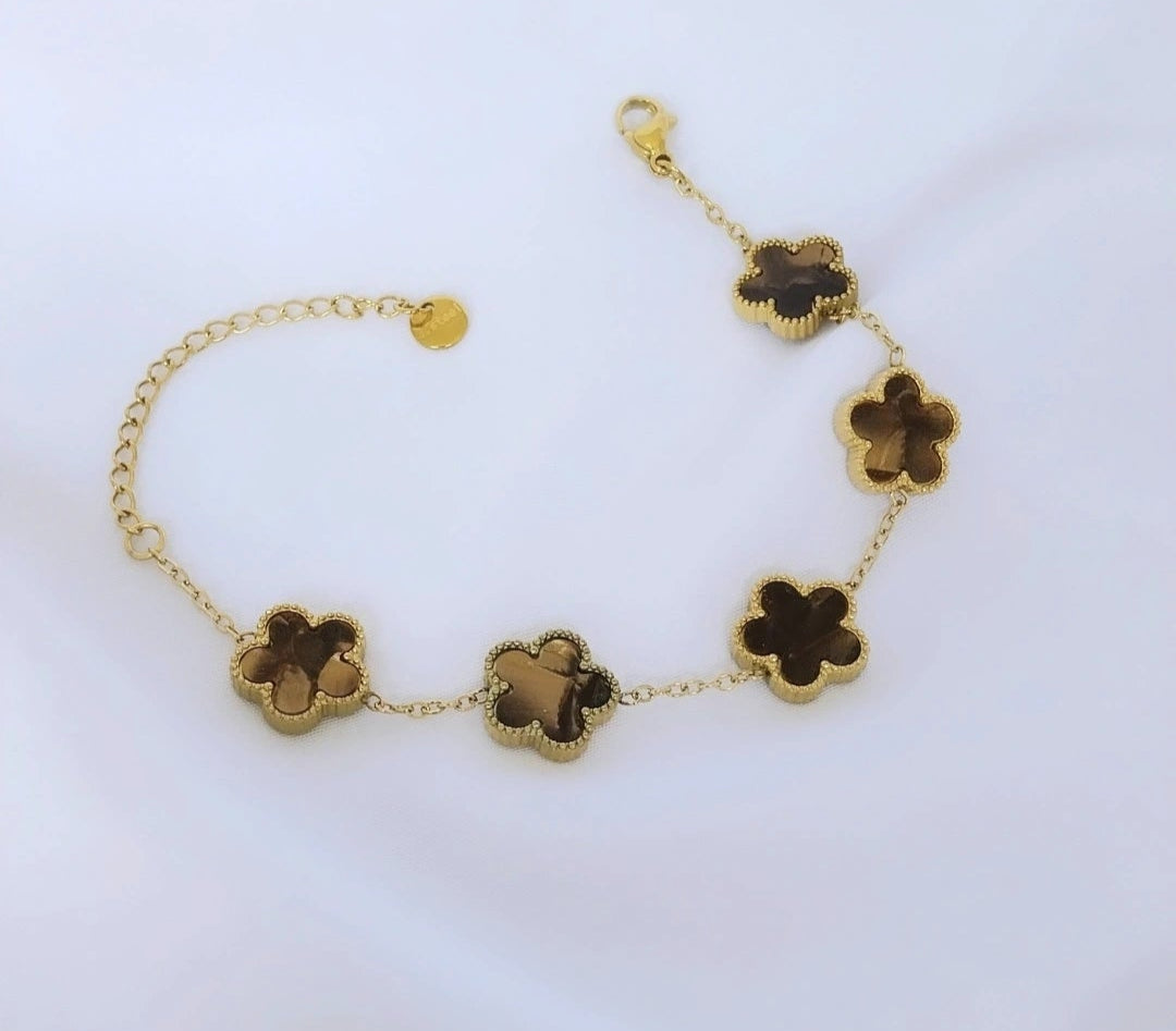Bracelet fantaisie très chic mode ornés de pendentif coeur - acier ino – La Boutique de Cath Bracelet fantaisie très chic mode ornés de pendentif coeur - acier ino – La Boutique de Cath