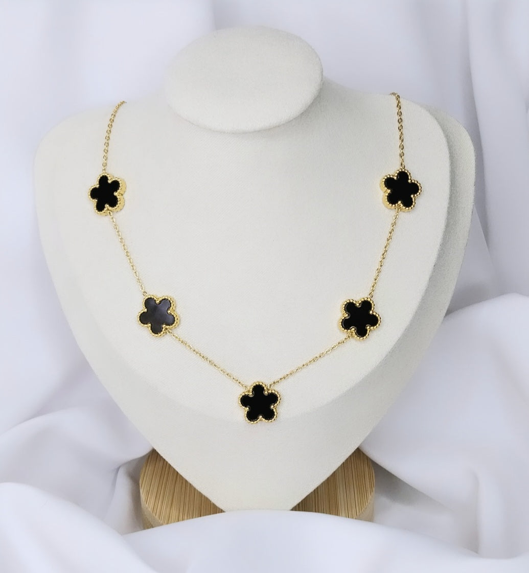 Collier doré La tulipe "reine de la nuit"