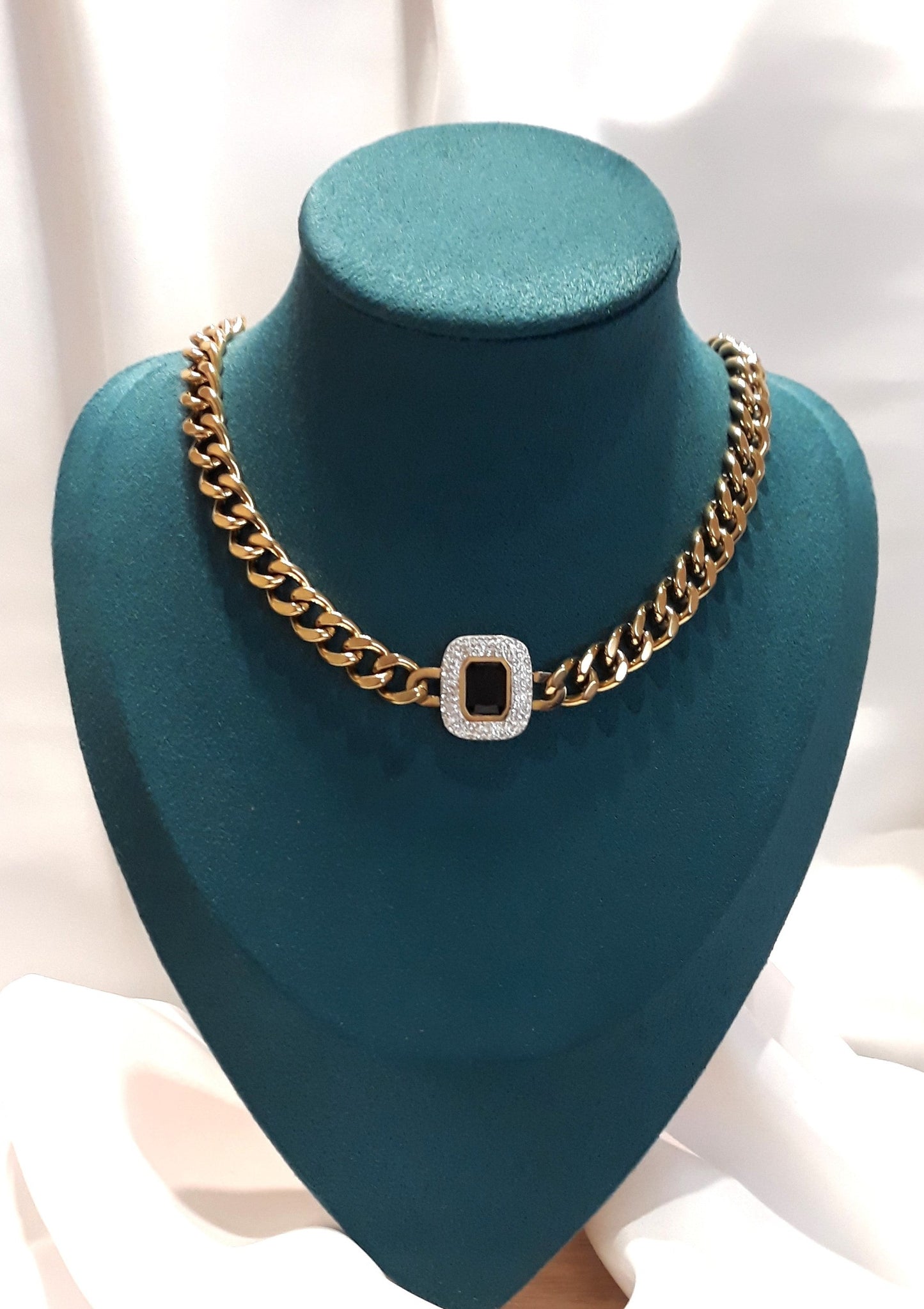 Collier doré Black Barlow