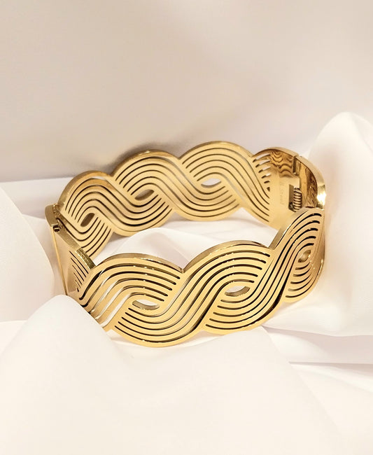 Bracelet doré Lotus