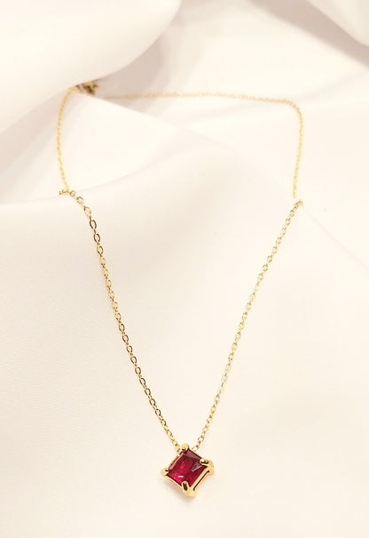 Collier doré Rose Rouge