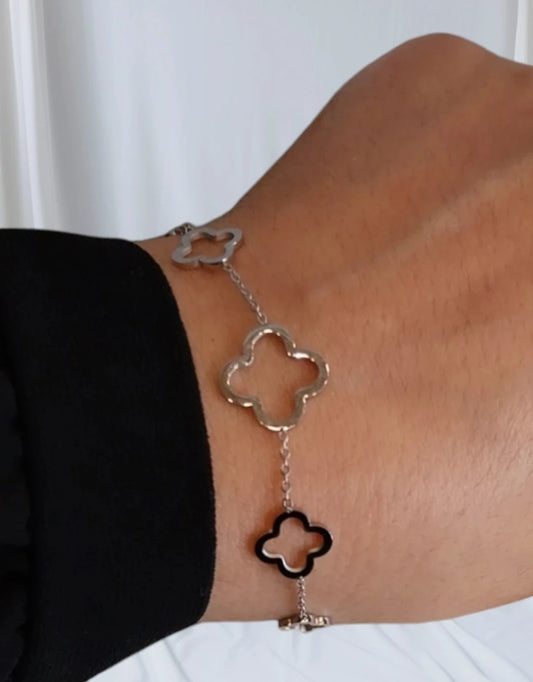 Bracelet argenté  Trèfle champêtre