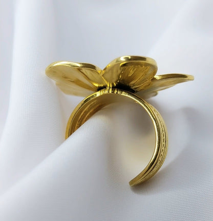 Bague dorée Wedelia