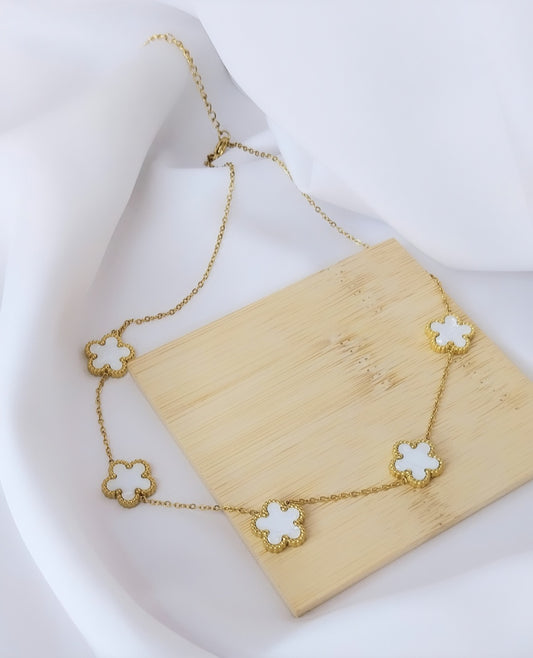 Collier doré La belle de nuit